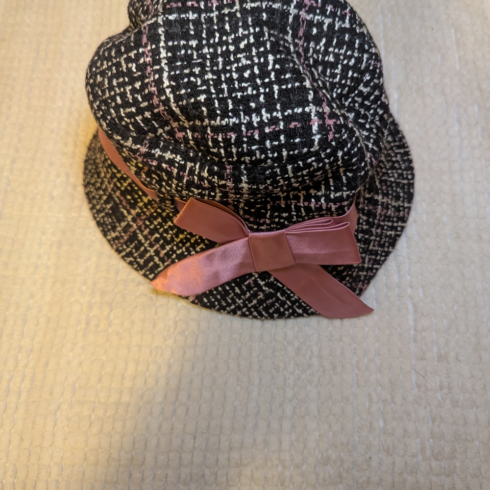 Elegant Tweed Bucket Hat with Pink Ribbon - Picture 2 of 4